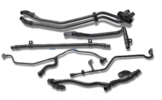 Syensqo 的 Ryton® PPS 冷却管路系列，可有效应对混合动力动力总成在热管理和封装方面的挑战